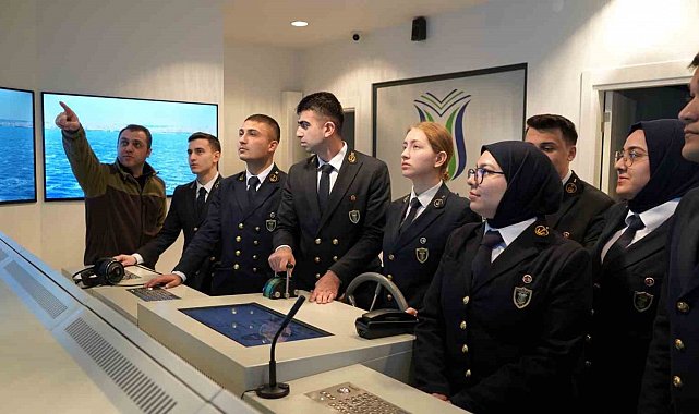 Geleceğin denizcileri mesleki disiplinle yetiştiriliyor