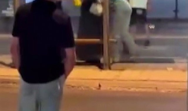 Genç kızların kavgası kameraya yansıdı