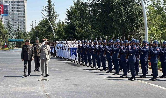 Genelkurmay Başkanı Orgeneral Gürak, Fransız mevkidaşı Burkhard ile görüştü