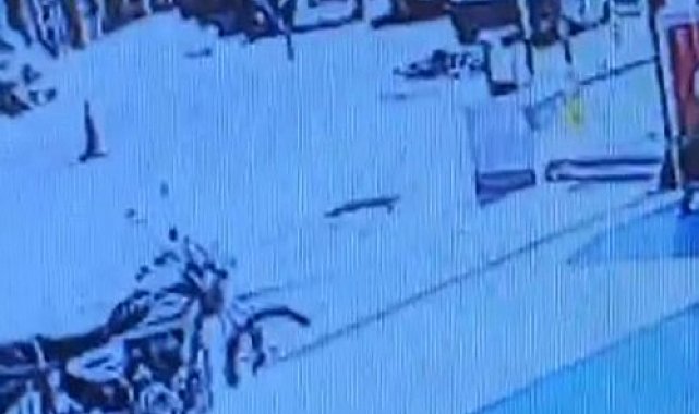 Geri manevra yapan aracın çarptığı yaşlı adam hayatını kaybetti