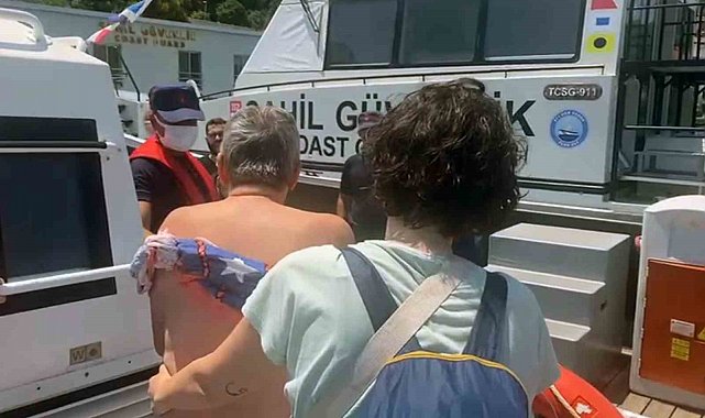 Gezi teknesinde yaralanan vatandaşın tıbbi tahliyesi gerçekleştirildi