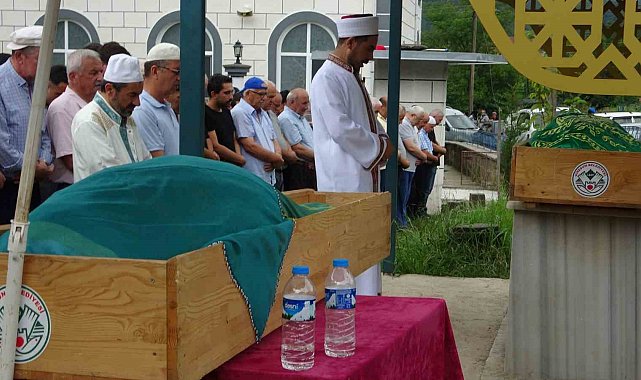 Giresun'un Kümbet Yaylası'ndaki mera kavgasında hayatını kaybeden karı-koca toprağa verildi