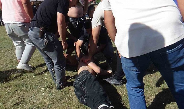 Güreşçinin dirseği kırıldı