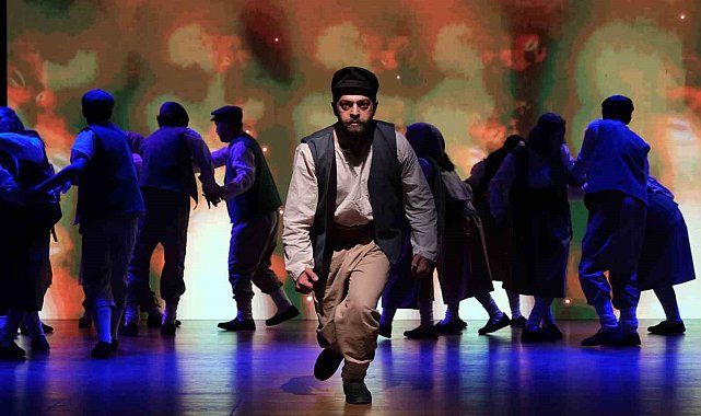 Halkevi'nde dönem kapanışı "Diriliş" tiyatrosu ile taçlandı