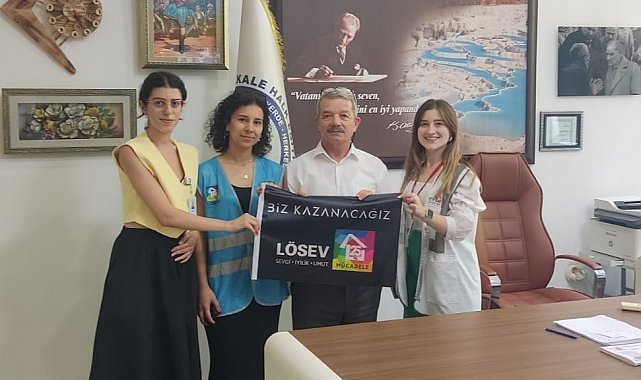 Hasta çocuk annelerine moral ve meslek kazandıran giyim kursu