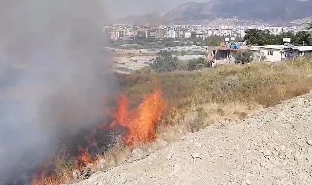 Hatay'da çıkan bahçe yangını büyümeden söndürüldü