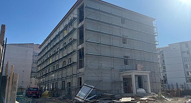 Hayrabolu'da 12 sınıflı okulun inşaatı sürüyor