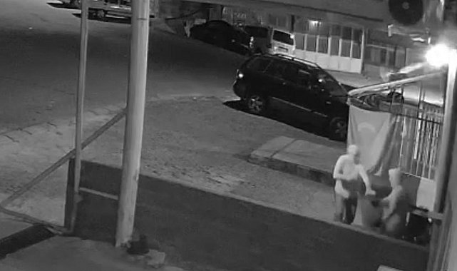 Hırsızı dükkan sahibi karşıladı