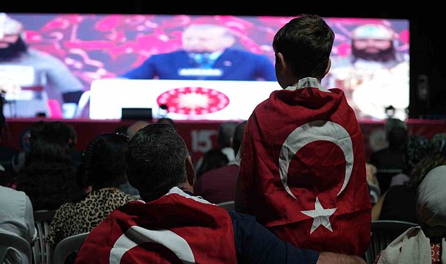 İhanetin karşısında milletin zaferi 9. yılında: Aynı ruhla yeniden meydanlar doldu