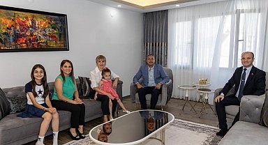 İl Müdürü Yılmaz'dan ve eşinden gazi Halil Er ve ailesine ziyaret