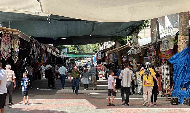 Ilıca Kaplıcaları yaz sezonunda ziyaretçilerini ağırlıyor