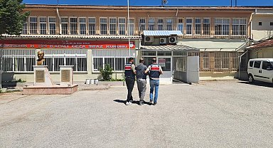 Interpol'ün kırmızı bültenle aradığı terörist Eskişehir'de yakalandı