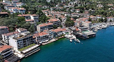 İstanbul Boğazı'ndaki kaçak yapıların yıkımına devam ediliyor