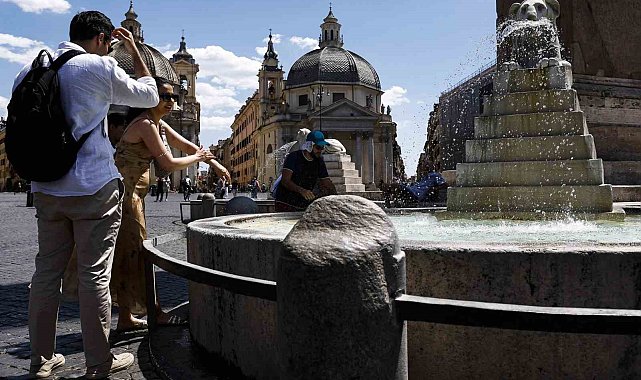 İtalya'da sel ve aşırı sıcaklarda 2 kişi hayatını kaybetti