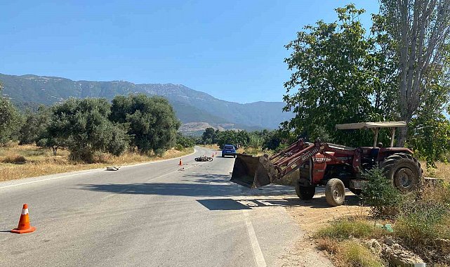 İzmir'de motosiklet ile traktör çarpıştı: 1 ağır yaralı