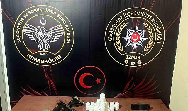 İzmir'de uyuşturucu ve silah kaçakçılığı: 2 gözaltı