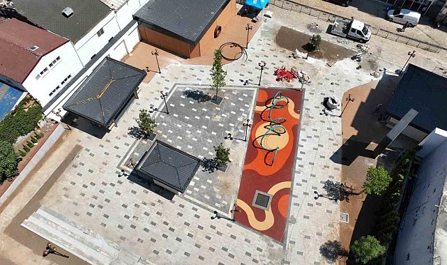 İzmit'e yeni meydan