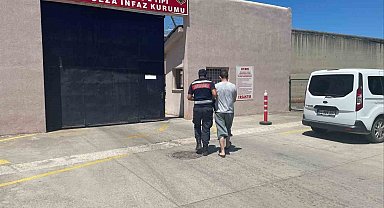 Jandarmadan iki ilçede uyuşturucu operasyonu: 2 tutuklama