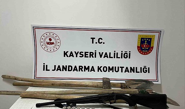 Jandarmadan izinsiz kazı yapanlara suçüstü