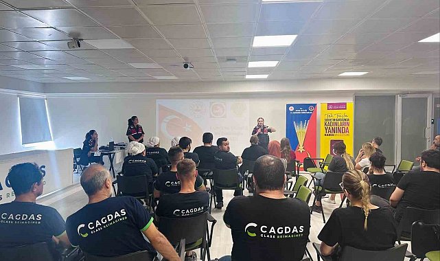 Jandarmadan Kuyucak'ta işçilere bilgilendirme