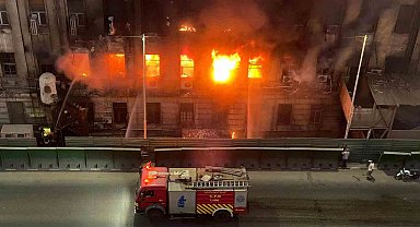 Kahire'de telekomünikasyon şirketi binasında yangın: 4 ölü, 22 yaralı