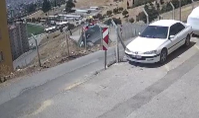 Kahramanmaraş'ta trafik kazası güvenlik kamerasında