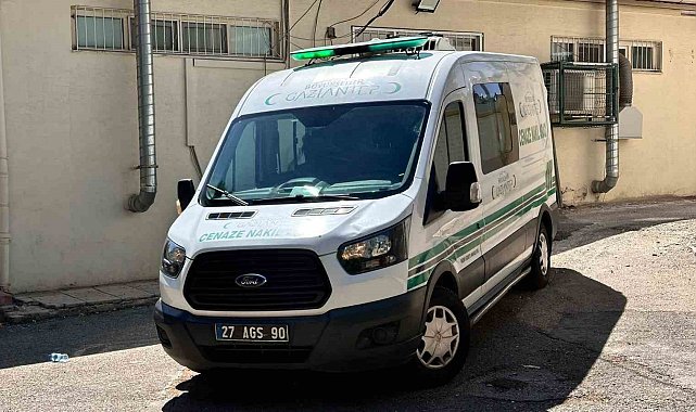 Kahvehanede otururken rastgele sıkılan kurşunların hedefi olan adam hayatını kaybetti