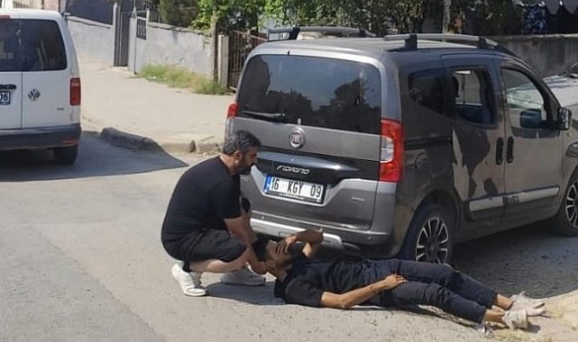 Kamyonetle çarpışan motosiklet sürücüsü yaralandı