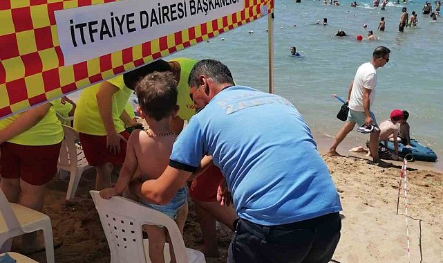 Kandıra sahillerinde çocuklar güvende