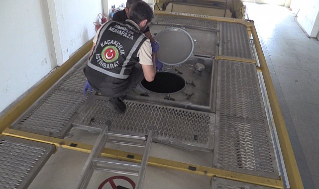 Kapıkule'de boş tankerden 10 bine yakın kaçak elektronik sigara çıktı