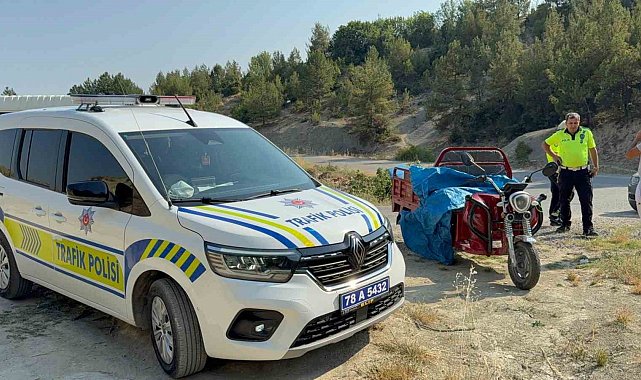 Karabük'te 3 tekerlekli motosiklet devrildi: 6 kişi yaralandı