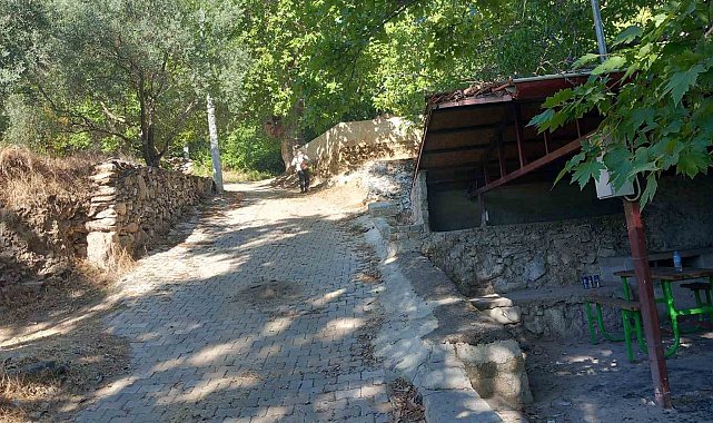 Karacasu'nun gözde yaylasında temizlik mesaisi