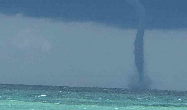 Karadeniz'de oluşan hortum kamerada