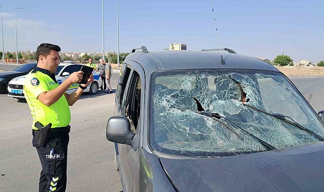 Karaman'da otomobille hafif ticari araç çarpıştı: 1 yaralı