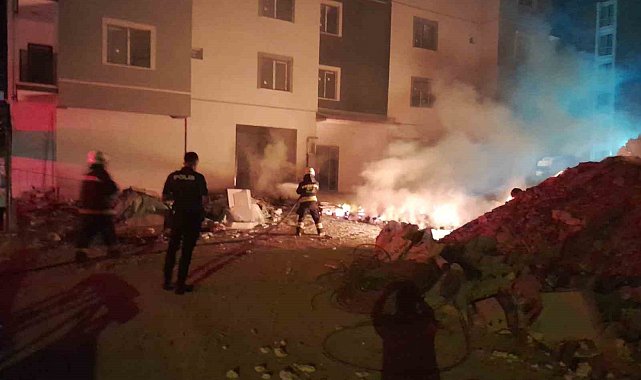 Karapınar'da palet yangını korkuttu