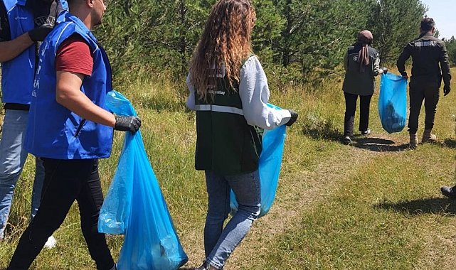 Kars Yeşilay'dan orman yangınlarına dikkat çeken anlamlı etkinlik