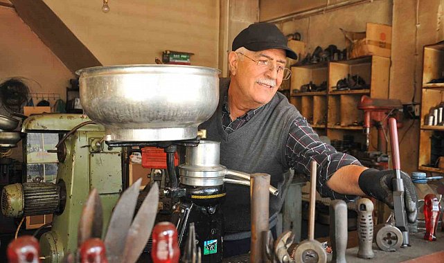 Kars'ta 4 kuşaktır kollu süt makinelerini tamir ediyorlar