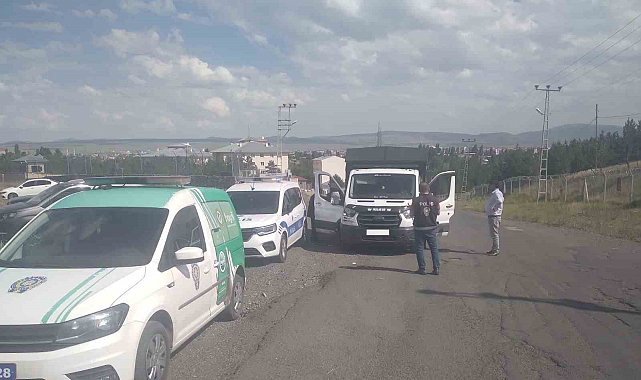 Kars'ta polis uygulamaları devam ediyor