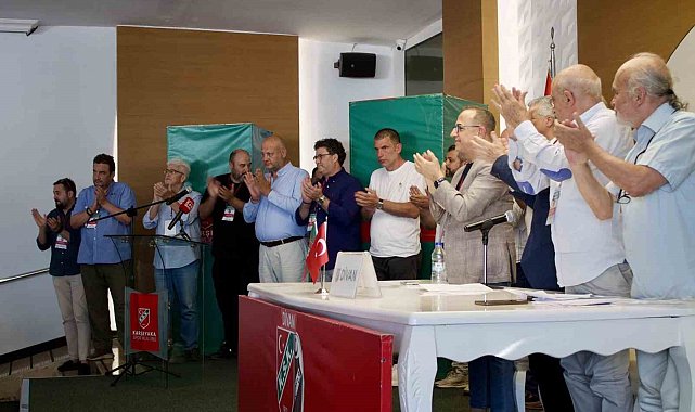 Karşıyaka yönetimi: "Herkes taşın altına elini koyması gerekiyor"