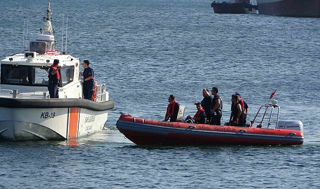 Kartal'da denize giren genç kayboldu: Arama çalışmaları sürüyor