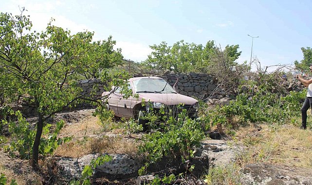 Kayseri'de ilginç kaza: Sürücü araçtan atlayarak kurtuldu