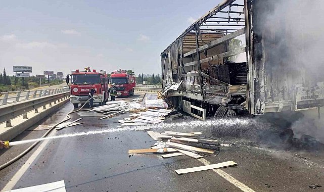 Kaza yapan tır alev alev yandı