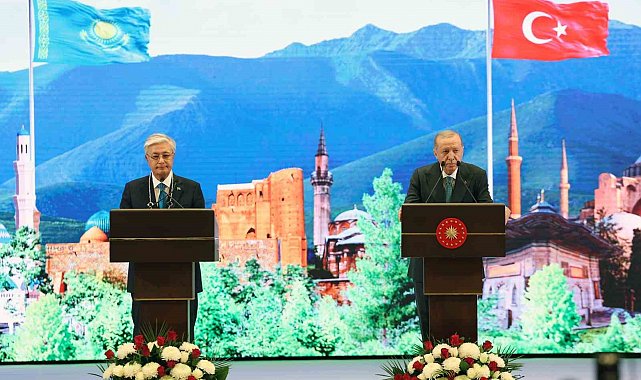 Kazakistan Cumhurbaşkanı Tokayev: "Türkiye, Cumhurbaşkanı Erdoğan liderliğinde altın asrını yaşıyor"