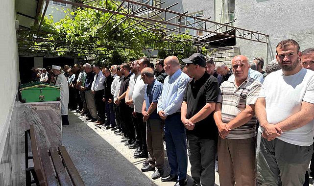 Kelebek hastalığının yanı sıra kanserle de mücadele eden Elif kurtarılamadı