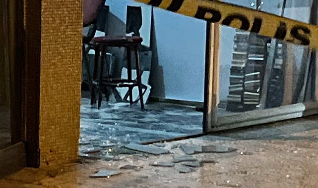 Kendi binalarındaki dükkanı kurşunladılar