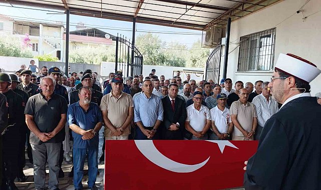 Kıbrıs gazisine askeri törenle veda