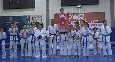 Kırklareli'nde yaz spor okulları törenle açıldı