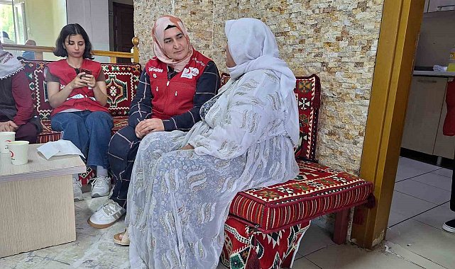 Kızılay gönüllülerinden huzurevine anlamlı ziyaret