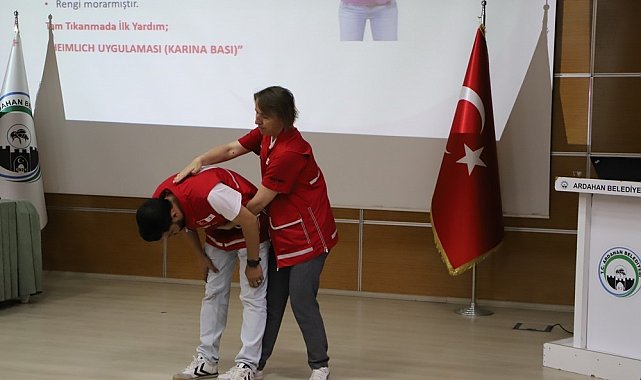 Kızılay'dan Belediye personeline ilk yardım eğitimi