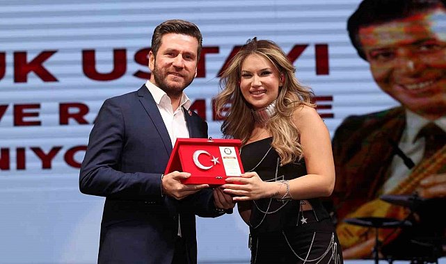 Kızılcabölük Festivalinde 50 kazan keşkek vatandaşlara dağıtıldı